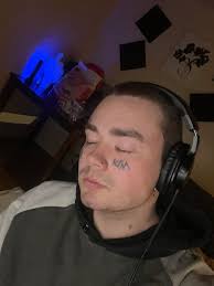 Well I'm in here for a reason 🤣🤞🏻🫶🏻