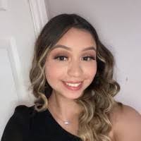 Evelyn Macias's Instagram, Twitter & Facebook