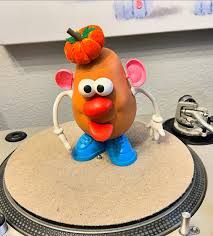 By the way, I used this song bc I always thought the lyrics said “Hot  Potatoes Hot Potatoes.” 🥔 🎃 Pulling out the fall and Halloween  decorations last night and gave Mr.