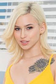 Kyra Lyles's Instagram, Twitter & Facebook