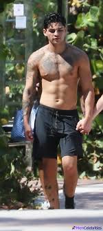 Ryan Garcia Caught Shirtless in Miami - Men Celebrities Site