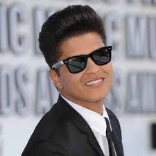 Click the link for more cool hairstyle. Bruno Mars Haircut Comb Over Pompadour Bruno Mars Hair Latest Haircuts Side Haircut