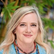 I'm excited to share that I'm starting a new position as Team Lead, Partner  Marketing at Hulu (Disney Streaming)