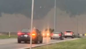 Eppley Airfield flights delayed as severe weather moves through Omaha