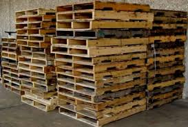 The Mulch Lady Asheville Used Pallets Wood Pallets Pallet Crafts Diy Headboard Wooden