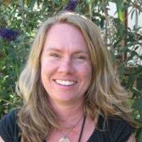 Kari Gates's Instagram, Twitter & Facebook