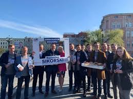 W życiorysie radosława sikorskiego pojawiają się informacje, które można porównać do. Poranek W Bydgoszczy Z Rafal Bruski Radoslaw Sikorski Facebook
