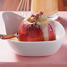 Bratapfel Mit Vanillesauce Haselnussen Und Rosinen Rezept Vanillesauce Gebratene Apfel Vanillesauce Rezept