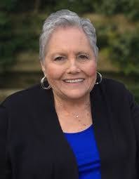 Shelly Doran's Instagram, Twitter & Facebook