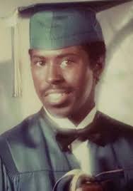 Elmer Willard Gentry graduated from Benton High School, class of 1957.