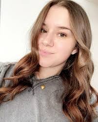 Marissa Yoder's Instagram, Twitter & Facebook