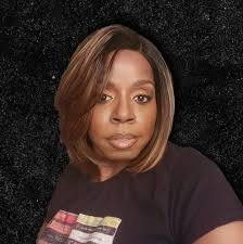 Have you tried our Glass Lip Gloss and Lip Reflect Gloss?Say bye to  dehydrated lips this season. Our Amazing formula is unbeatable, lucious and  rich. Now a part of our end of