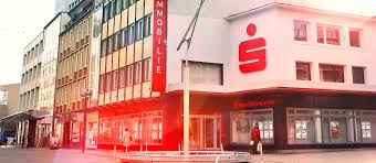 Finden sie immobilienangebote für häuser zum kauf und profitieren sie von einer großen auswahl. Immobilienhandler In Essen Makler Vor Ort Sparkasse Essen