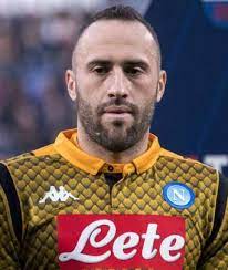 Ospina carried off on stretcher with blood pouring down face after collision. David Ospina Spielerprofil Fussballdaten