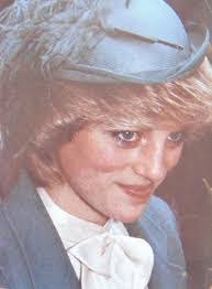 Paulette Ogle's Instagram, Twitter & Facebook