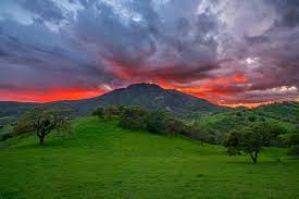 Another eruption about 50,000 years ago caused that to collapse, and popocatépetl rose from that. Mount Diablo Mark Lilly Photography