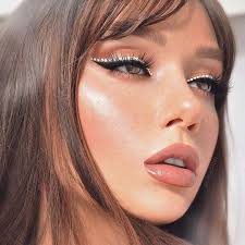 She S Giving Us A Euphoria Moment And We Live Morphebabe Olgadann Is Wearing Blinkingbeaute Lashes Available In M Artistry Makeup Makeup Trends Makeup