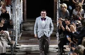 Alber elbaz, the designer best known for his star turn leading couture house lanvin, died in paris on as creative director of lanvin for 14 years, elbaz transformed france's oldest couture house in. Wu2s7kxan0 Zlm