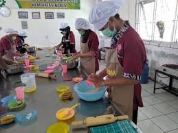Contoh soal tes tertulis untuk juru masak. 16 Peserta Pelatihan Pembuatan Roti Dan Kue Di Blk Demak Ikuti Uji Kompetensi Dinnakerind Kabupaten Demak