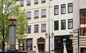 Iowa great lakes hotel, iowa great lakes hotels, iowa great lakes accomodations, iowa great lakes okoboji hotel, iowa great lakes okoboji accomodations.okoboji hotel. Domplatz 17 The Inn Zum Kronprinz Stadt Wetzlar