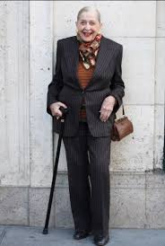 35 Stylish Clothes For 70 Years Old Woman What To Wear With White Hair Advanced Style Style Old Women
