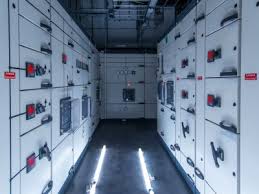 Te parlavi di cabina elettrica di trasformazione, come giustamente hai scrito anche nel titolo, ed io nella mia testa interpretavo sala macchine con trasformatori , errore dovuto al fatto che ne avevo fatto una prima di agosto. Cabine Di Trasformazione Scapini Impianti Di Legnago