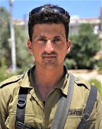 Yoni from Haifa is a dedicated reservist: "Only in Israel do you see  something like this