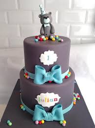 Une Affaire De Desserts Tables De Desserts Et Patisseries Marseille Idee Gateau Anniversaire Idee Gateau Gateau Anniversaire 1 An Garcon