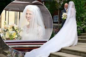 After meghan markle and then princess eugenie last year, lady gabriella windsor will become the next royal bride to walk down the st. Lady Gabriella Windsor Stuns In Exquisite Wedding Dress As She Marries Thomas Kingston Irish Mirror Online