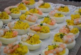 Verrine Crevettes Saumon Et Fromage Frais Bon A Savoir Food Yummy Cakes Tiramisu Cake Recipe