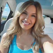 Casa Leo Leo's Loo Too Smart Self-Cleaning CatLitter Box VS Litter Robot?