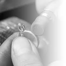 L Expertise A Votre Service Diamant Bijoux