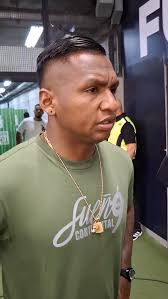 "Si marco es lindo para mí y si asisto para que el equipo gane también es  lindo. yo creo que sumar en la estadística que es importante para mí, yo  creo que asistir hoy, ganar con ese gol es ...