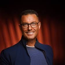 B R I A N R O C H E (@BrianRocheBos)