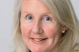 Sandy Kinney's Instagram, Twitter & Facebook