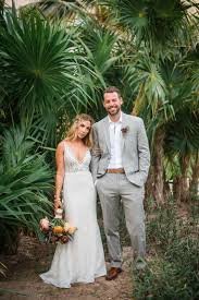 Our low prices and wide array of colors and designs ensure that you will find your perfect dress for any party. 25 Chic Thick Strap Wedding Dresses Weddingomania