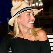 Rebeccah Propp (@rebeccahpropp)