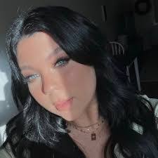 Grace Pedersen's Instagram, Twitter & Facebook