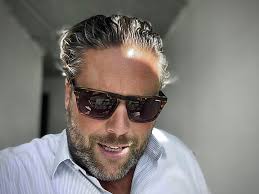 Antike Steinböden, zu den passenden Bauvorhaben und den passenden Kunden,  ausgesucht, vorgeschlagen und verbauen lassen. #sylt #syltliebe  #friesenhausliebe #steinböden #altematerialien #syltphotography #syltfeeling