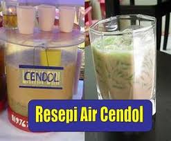 Pertama buat terlebih dahulu sirup gula merah, cukup rebus gula merah, air, dan juga daun pandan. 2021 Resepi Air Cendol Resepi
