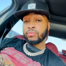 Brandon Tweedy's Instagram, Twitter & Facebook