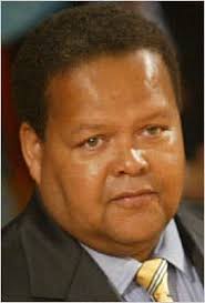 Miami Schools Chief to Leave Amid Discord