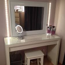 Furniture Rectangle White Wooden Makeup Table With Glass Top And Rectangle White Wooden Mirror Plus Lights Bedroom Makeup Vanity Diy Vanity Mirror Beauty Room