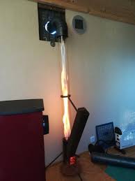 Feuerrohr Als Indoor Kamin Ich Habe Einfach Mal Ein Feuerrohr 3 0 An Einen Kamin Angeschlossen Glasrohr In Das 120er Abgasrohr Eingefuhrt W In 2020 Rohre Feuer Kamin