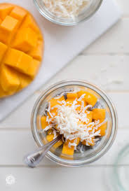 Kokos Chia Pudding Mit Mango Ich Melde Mich Zuruck Feiertaglich Das Schone Leben Lebensmittel Essen Essen Rezepte