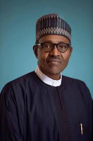 𝐁𝐮𝐡𝐚𝐫𝐢'𝐬 𝐛𝐨𝐝𝐲 𝐚𝐫𝐫𝐢𝐯𝐞𝐬 𝐃𝐚𝐮𝐫𝐚 𝐫𝐞𝐬𝐢𝐝𝐞𝐧𝐜𝐞 The  body of former President Muhammadu Buhari has arrived at his residence in  Daura, his home town in Katsina State. Full story in the comments👇🏽