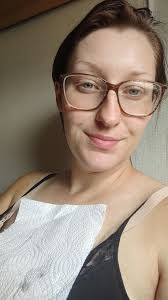 Kimi Johnson's Instagram, Twitter & Facebook