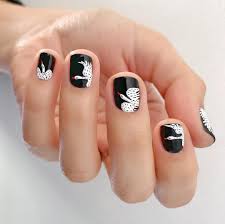Fall nail art designs photos collected via pinterest.com. 35 Fall Nail Art Ideas Nail Designs For Autumn 2020 Allure