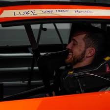 Luke Mitchell (@lucas13m48)