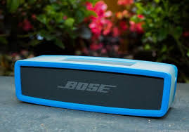 Bose Soundlink Mini Review Watch Cnet S Video Review Bose Soundlink Mini Wireless Music System Mini Bluetooth Speaker